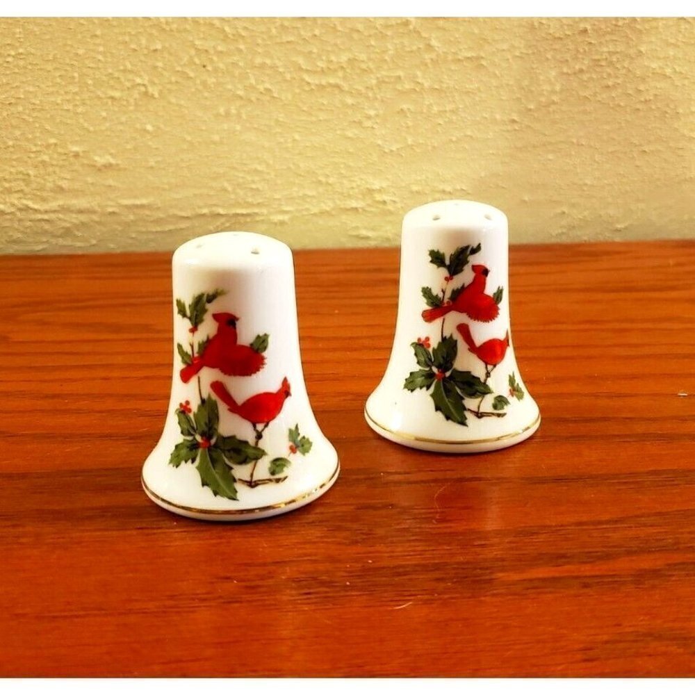 Vintage Lefton Red Cardinal Bird Holiday4 Christmas Salt Pepper Shakers New